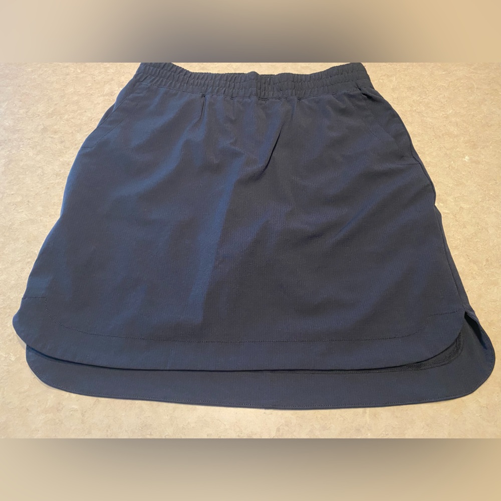 Duluth Trading Co women’s hiking skort size 8 black